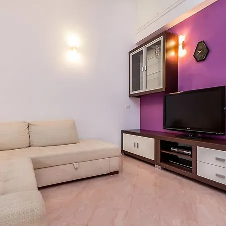 Ajla Apartament