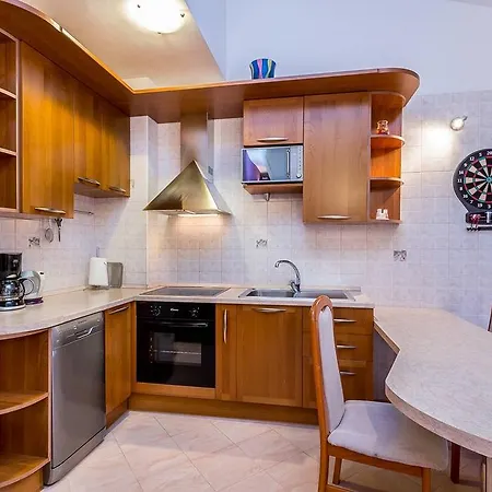 Ajla Apartament *